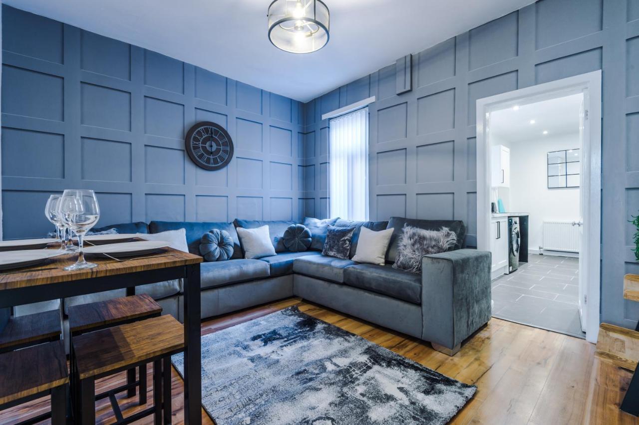 3 Bedroom House Manchester Hosted By Mcr Dens Exterior foto
